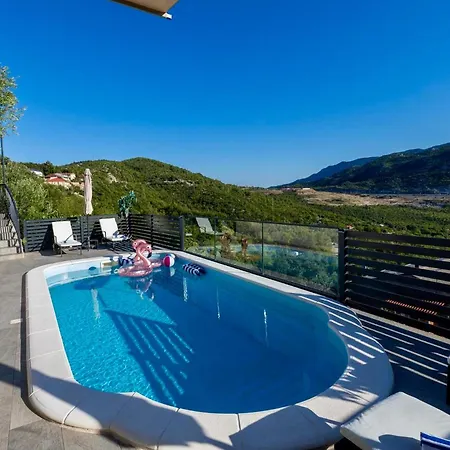 Beautiful In בית נופש Vrgorac